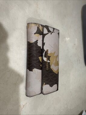 Michael Kors Brown Floral Continental Wallet with Gold Accents (ORIGINAL)